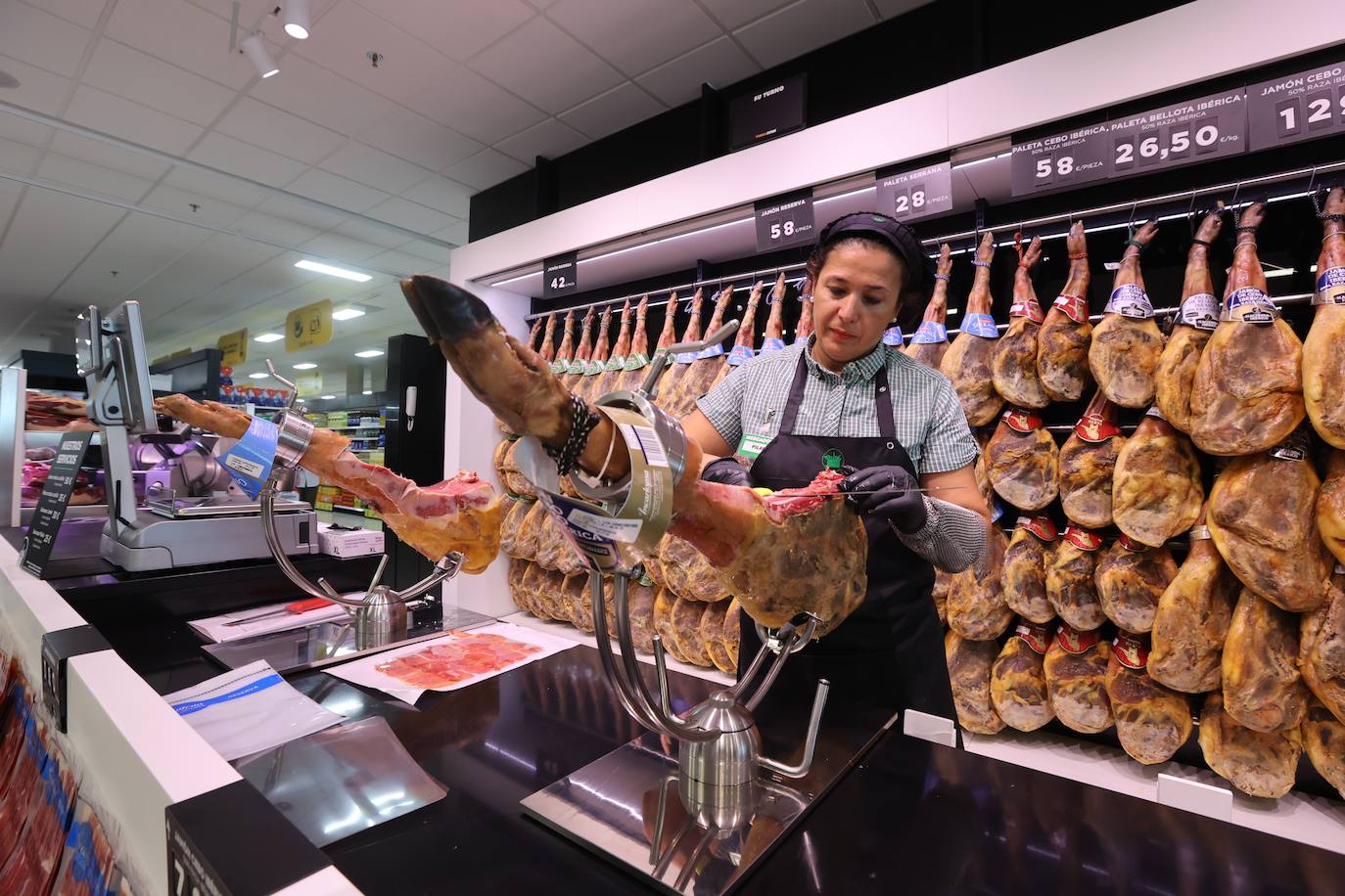 El nuevo Mercadona de Isla Tabarca en Córdoba, en imágenes