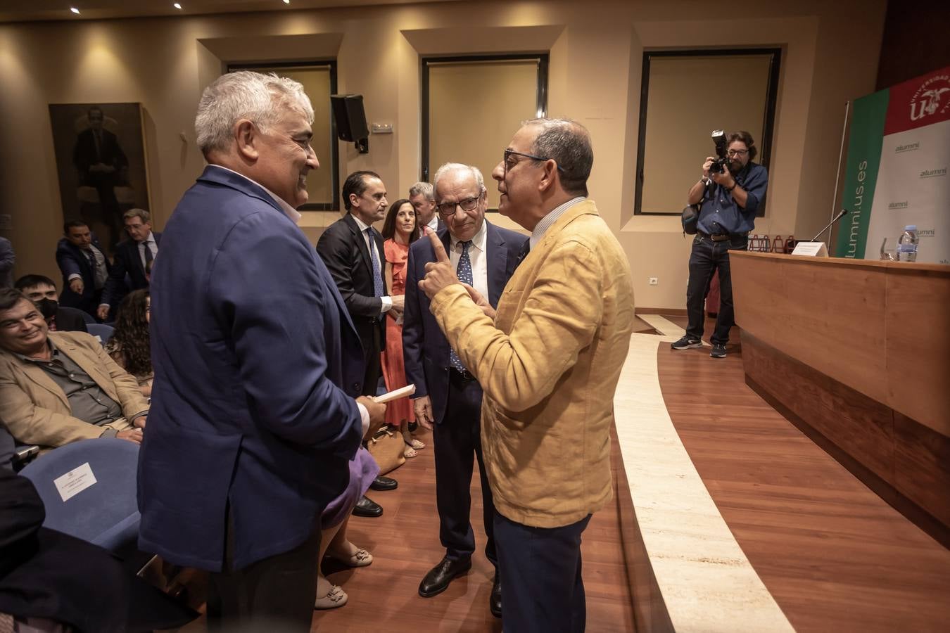 Entrega de los II Premios Alumni Universidad de Sevilla, en imágenes