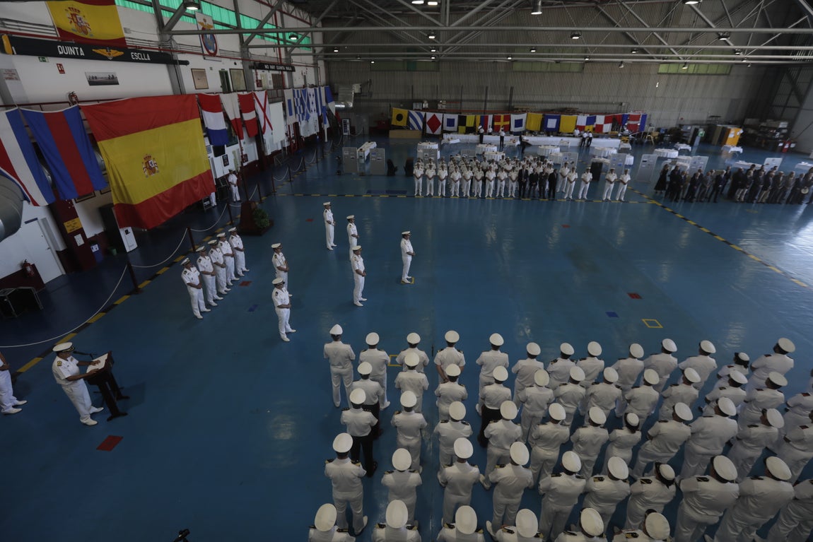 En imágenes: Así ha sido la despedida de los dos últimos helicópteros &#039;Morsa&#039; de la Armada