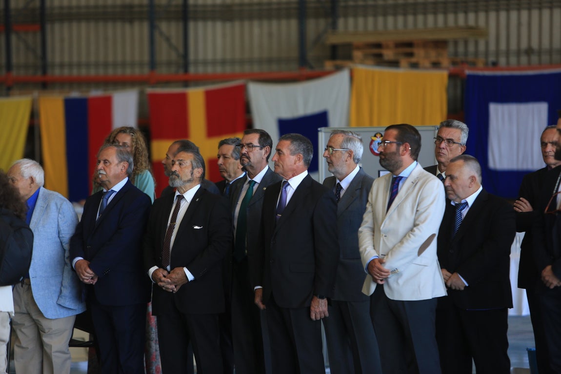 En imágenes: Así ha sido la despedida de los dos últimos helicópteros &#039;Morsa&#039; de la Armada