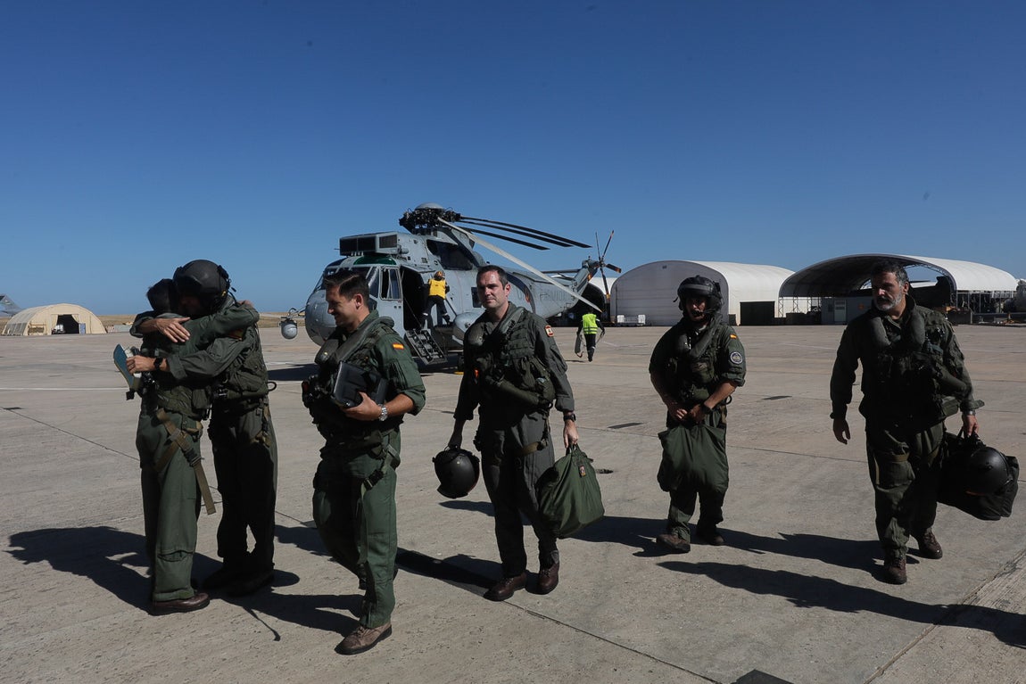 En imágenes: Así ha sido la despedida de los dos últimos helicópteros &#039;Morsa&#039; de la Armada