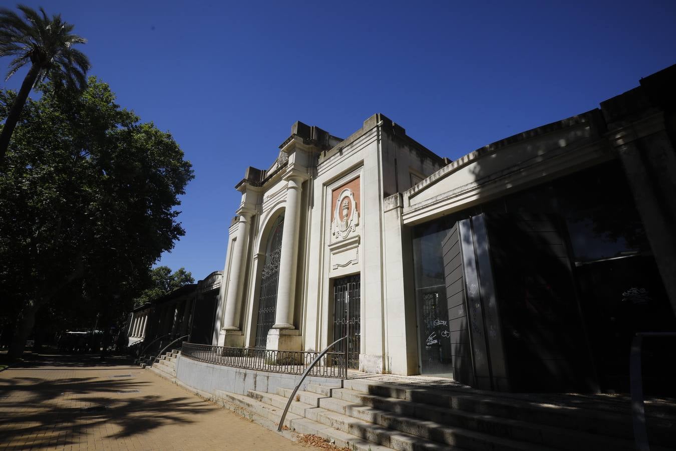 En imágenes, el estado de la Pérgola en los Jardines de la Victoria de Córdoba