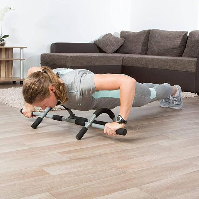 Barra de flexiones o dominadas. Barra de flexiones o dominadas de Sprinter. Antes 45,90 euros y ahora 22,40 euros.