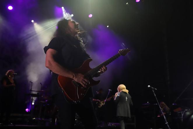 Festival de la Guitarra de Córdoba | El espectacular concierto de Medina Azahara, en imágenes