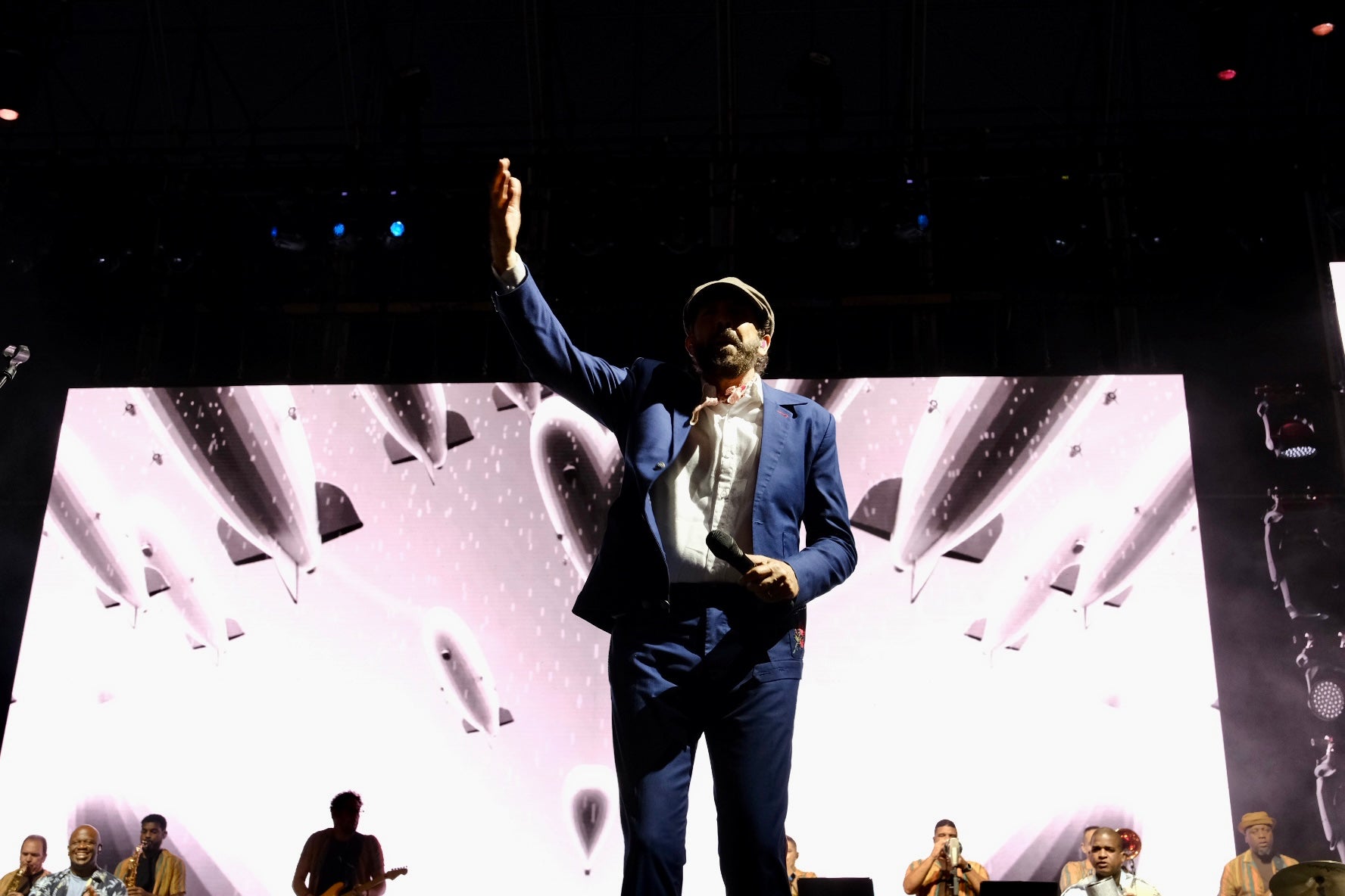 En imágenes: El concierto de Juan Luis Guerra da el pistoletazo de salida al Concert Music Festival