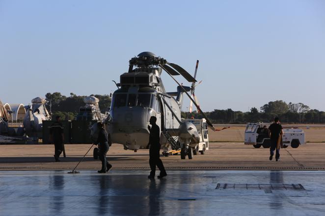 Las impresionantes imágenes de Cádiz y la Bahía desde un helicóptero militar