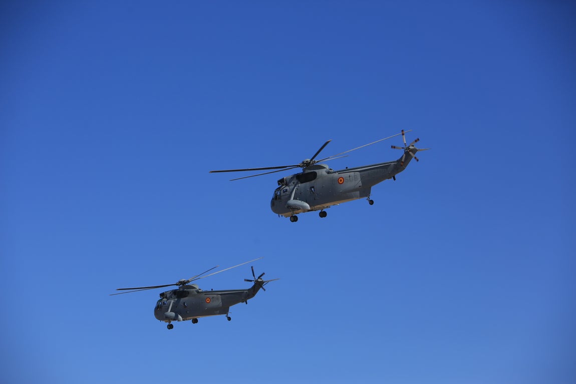 Las impresionantes imágenes de Cádiz y la Bahía desde un helicóptero militar