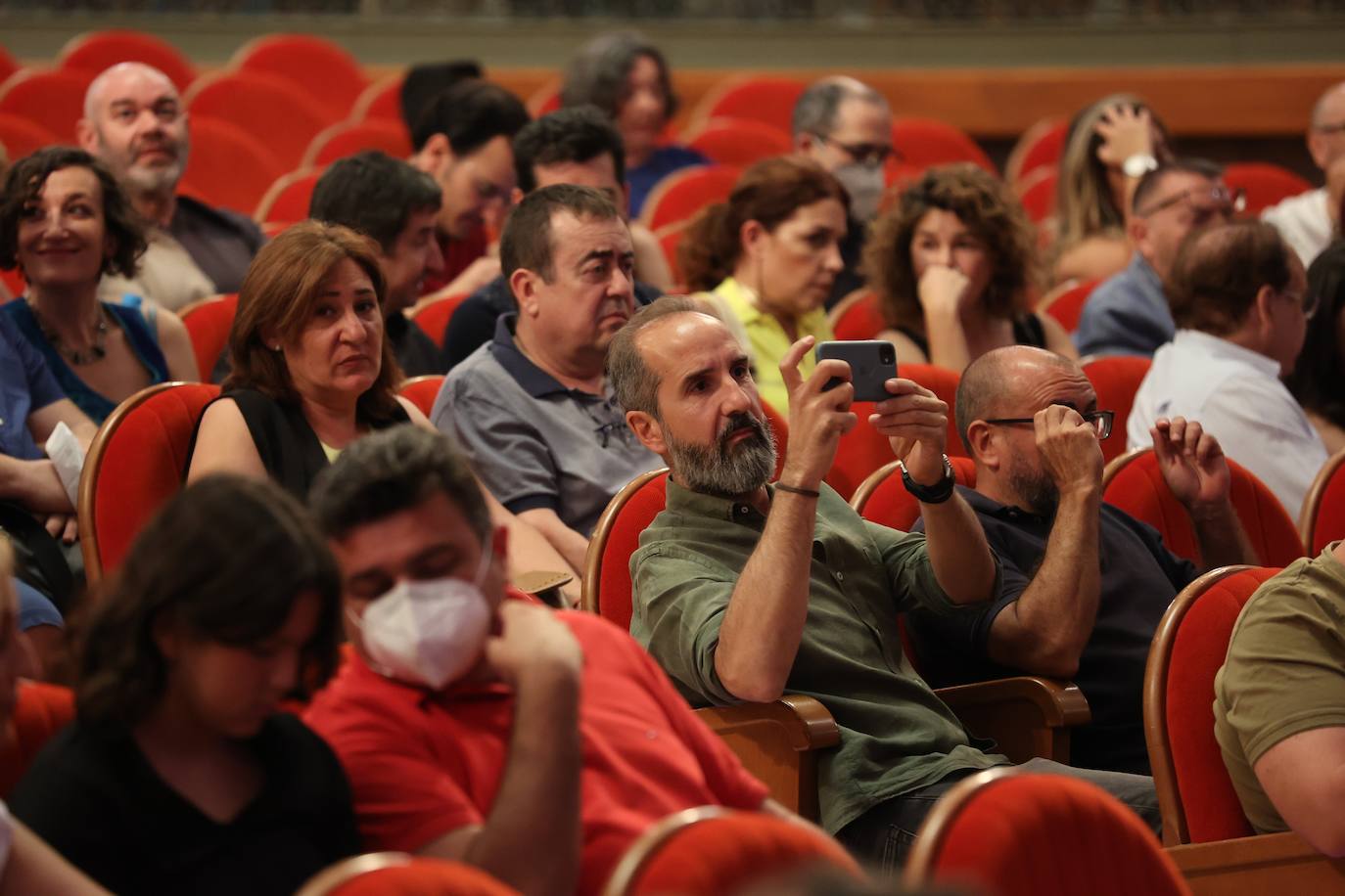 El personalísimo recital de Coque Malla en Córdoba, en imágenes