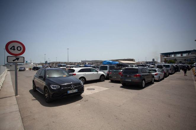 En fotos, las colas en Algeciras por la Operación Paso del Estrecho