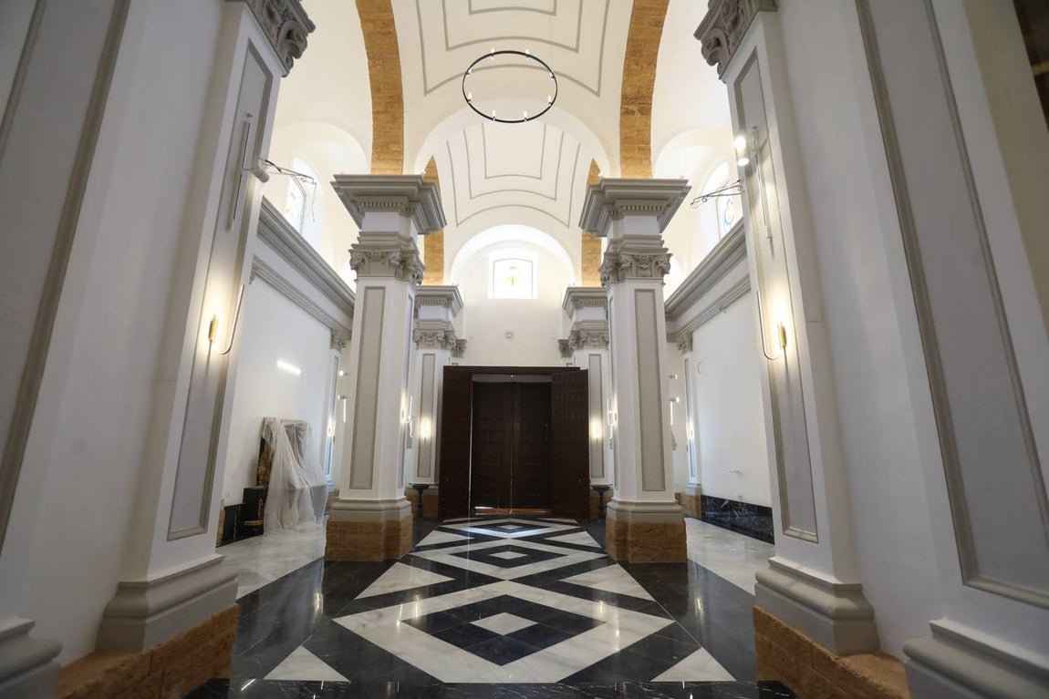 Fotos: Así luce la iglesia Castrense del Santo Ángel Custodio de Cádiz