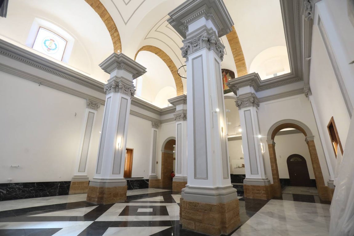 Fotos: Así luce la iglesia Castrense del Santo Ángel Custodio de Cádiz