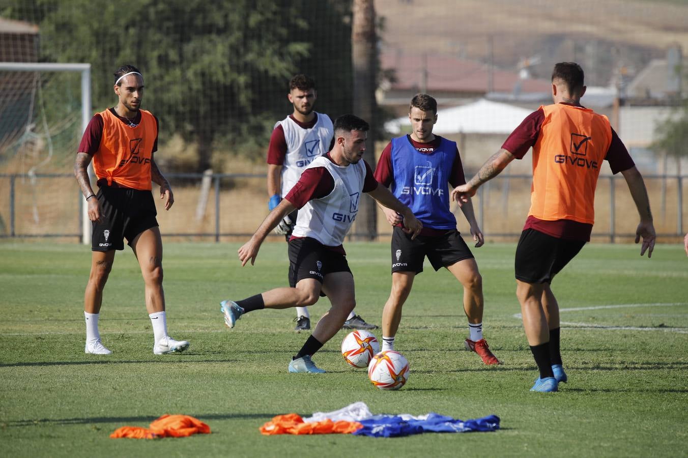 El primer entrenamiento de la temporada del Córdoba CF, en imágenes