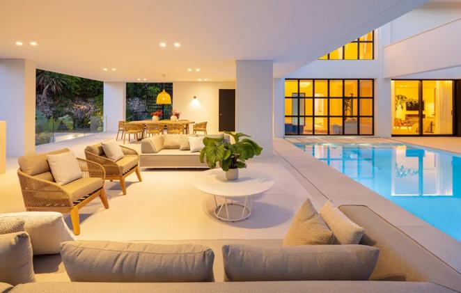 La mansión que ha elegido Eva Longoria aúna lujo y comodidad en una de las zonas más exclusivas de la Costa del Sol.