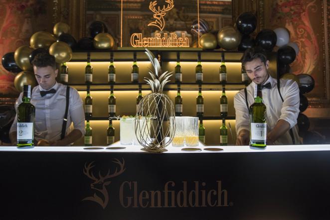 Los mejores momentos de los Premios Summum 2022. Glenfiddich amenizó la noche con un cóctel especial hecho a medida para Summum.