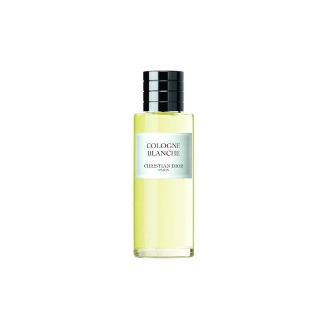 Cologne Blanche de Cristian Dior. Una caricia de talco sobre una base de ámbar sensual. Precio: 240 €, 125 ml