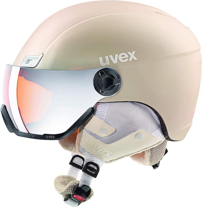 Casco con sistema de ventilación con cierre para regulación de la temperatura. Es unisex y además cuenta con una construcción ligera pero con la máxima resistencia a los impactos gracias a la carcasa interior de EPS y la capa exterior de policarbonato. Disponible en Amazon.