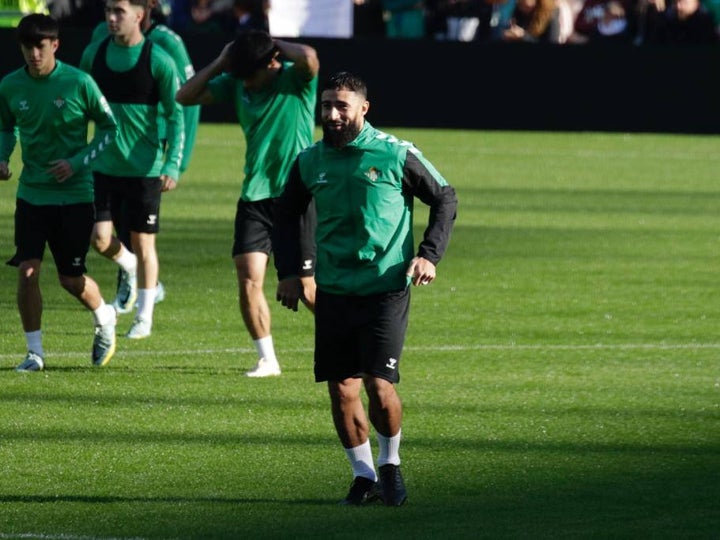 El Betis reúne a 17.000 aficionados en el entrenamiento a puerta abierta este lunes