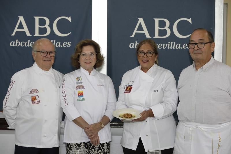 Curro Mayo, Mari Ángeles Duque, Loli Rincón y Fernando Mayo, de Restaurante Manolo Mayo