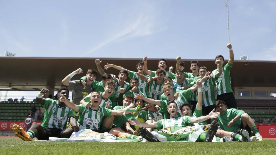 Reyes, delantero Juvenil B