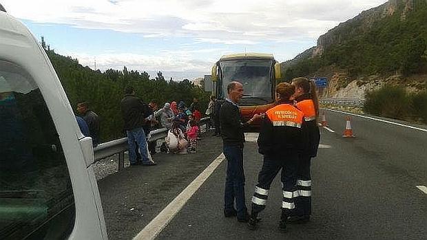 Doce horas en el arcén de la autovía