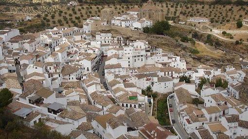 Vista general de Setenil de las Bodegas