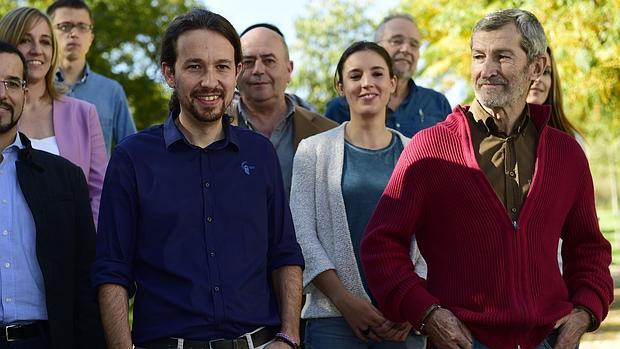 Pablo Iglesias, junto al ex Jemad Jose Julio Rodríguez