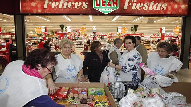 Bolsas solidarias en la línea de cajas de Deza Zoco