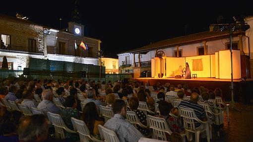 Representación de una obra en el Festival de Teatro de Dos Torres