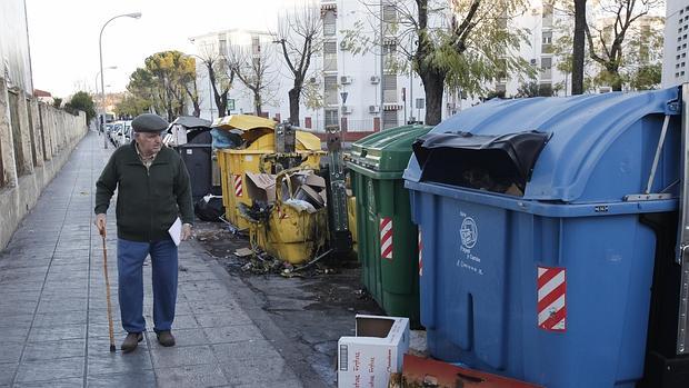 Contenedores quemados en el Sector Sur