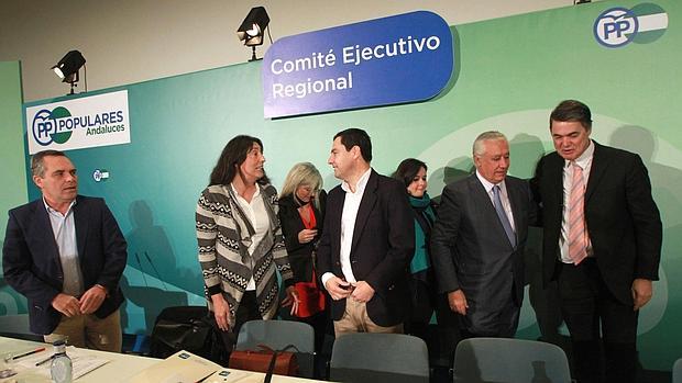 Miembros de la ejecutiva del PP andaluz durante el comité