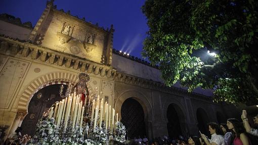 Salida extraordinaria de la Virgen de los Dolores