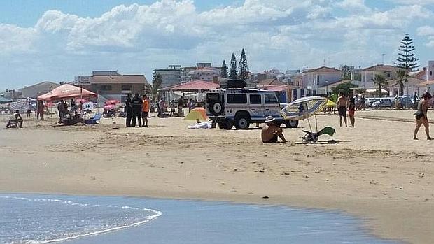 Playa de La Antilla, donde murió un hombre a finales de julio