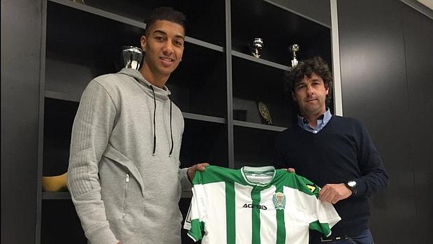 Eddy silvestre, nuevo jugador del Córdoba CF