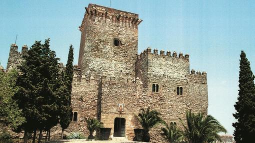 Fachada del castillo de Pay Arias