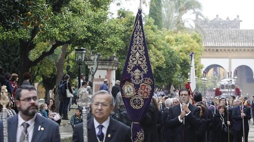 Cofradías en la procesión de los Santos Mártires