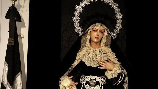 La virgen de la salud y Traspaso, titular de la cofradía