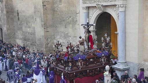 Cristo de la Agonía, de barrio de El Naranjo