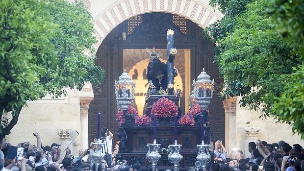 Jesús Caído en el Patio de los Naranjos