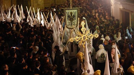 Cruz de guía y primer tramo de la Misericordia