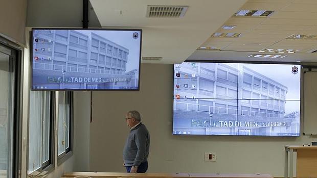 Pantallas en un aula de las nuevas instalaciones