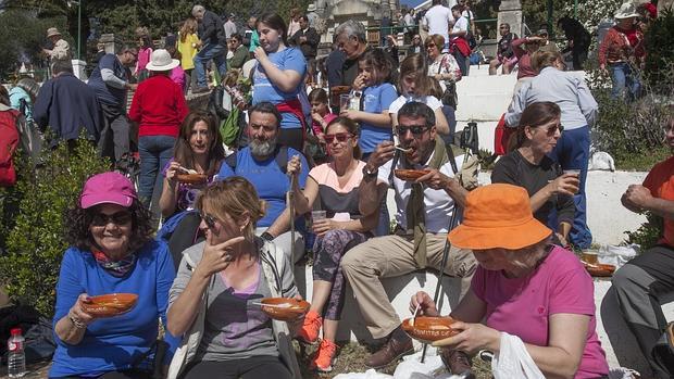 Un cuenco de habas en el Balcón del Mundo