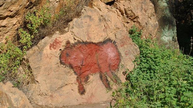 Pintura en el Peñón del Águila de Adamuz