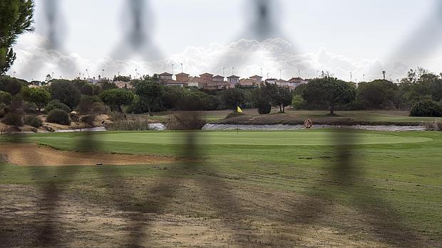El campo de golf de Matalascañas, adquirido por el Ayuntamiento de Almonte en contra del interés público