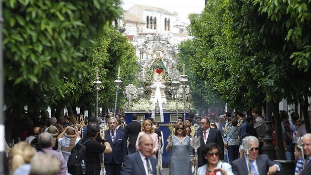 Virgen de la Cabeza en su procesión de mayo de 2015