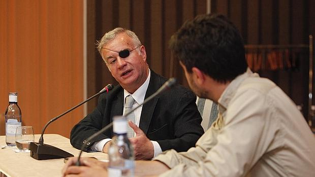Javier Esparza, durante su conferencia de ayer