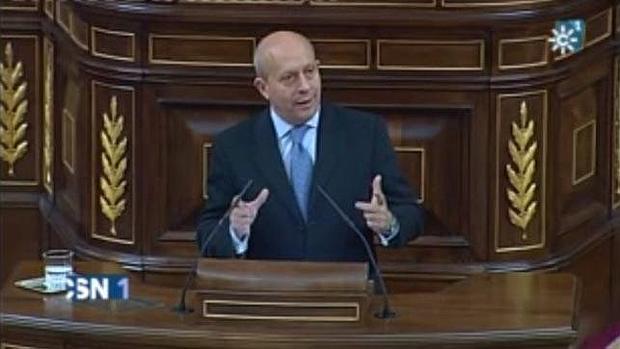 El PP denuncia que Canal Sur compara a Wert con «Rambo», pero no a Susana Díaz con «Terminator»