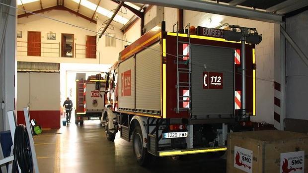 Camión de bomberos en las dependencias de Diputación