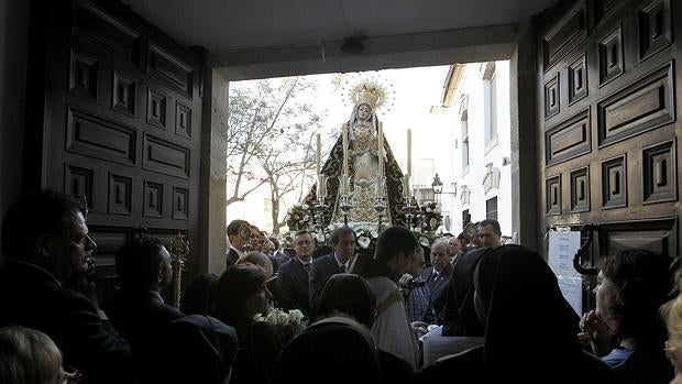 Un año de una visita histórica por los conventos