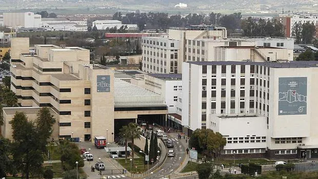 Imagen del Reina Sofía, centro hospitalario al que han sido trasladados los dos heridos
