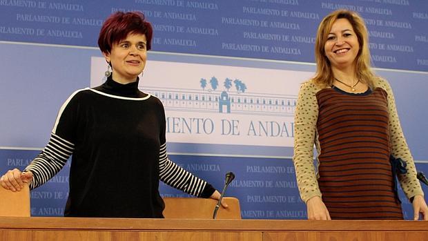 Las parlamentarias de Podemos Andalucía, Esperanza Gómez y Carmen Lizárraga